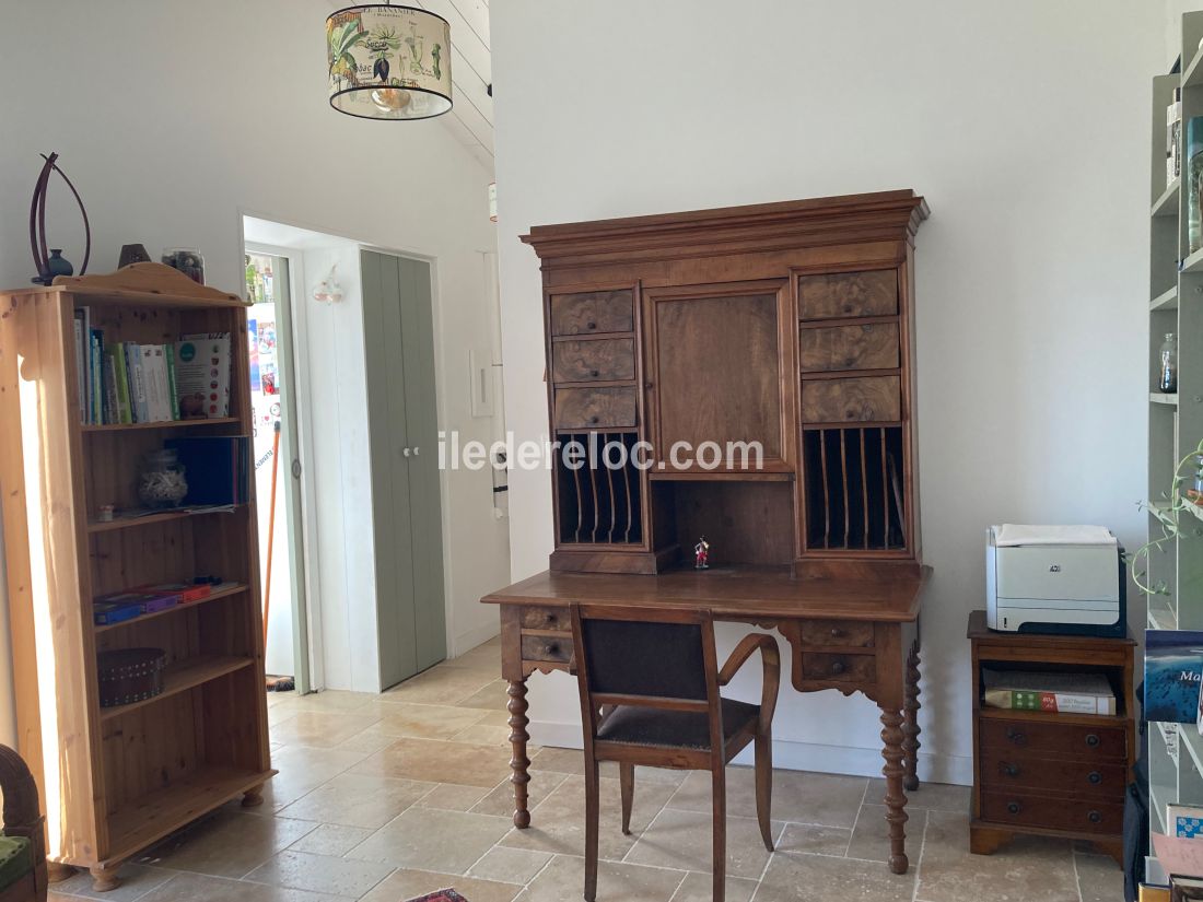 Photo 16: An accomodation located in Sainte-Marie-de-R&eacute; on ile de R&eacute;.