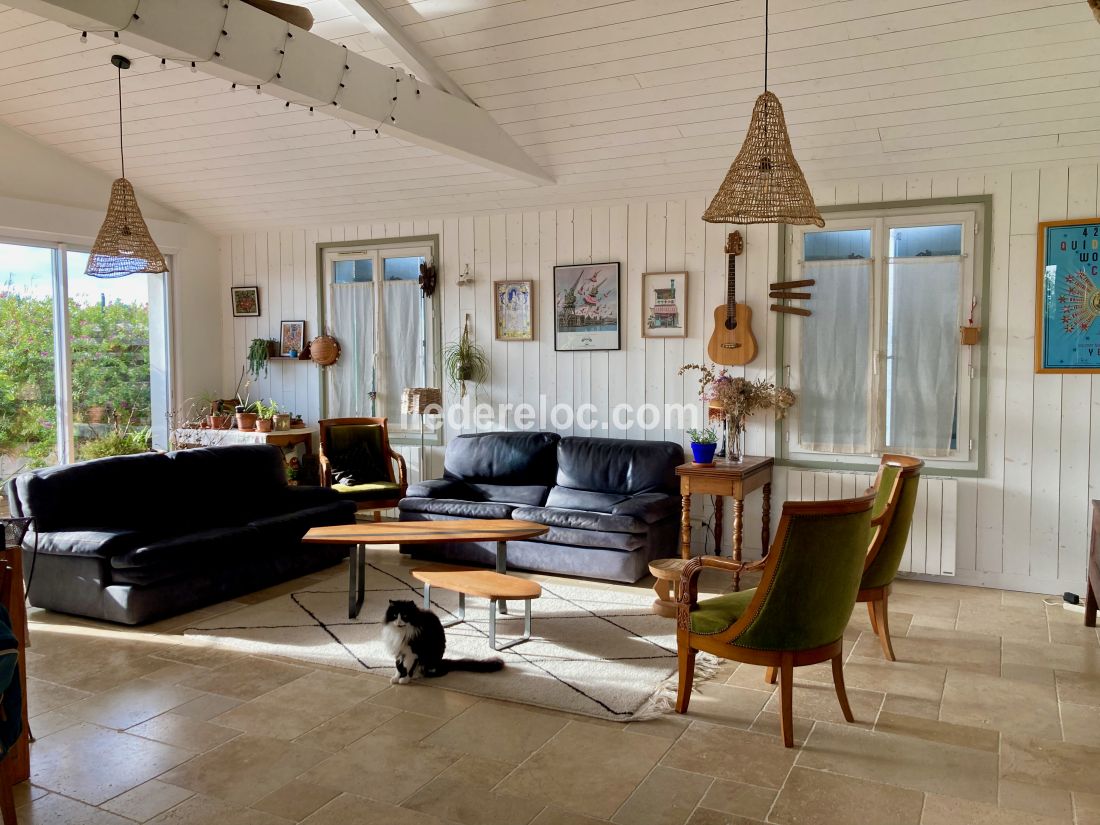 Photo 5: An accomodation located in Sainte-Marie-de-R&eacute; on ile de R&eacute;.