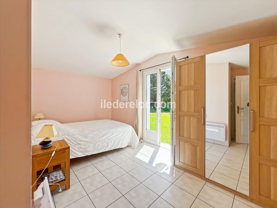 Photo 8: An accomodation located in Loix on ile de R&eacute;.