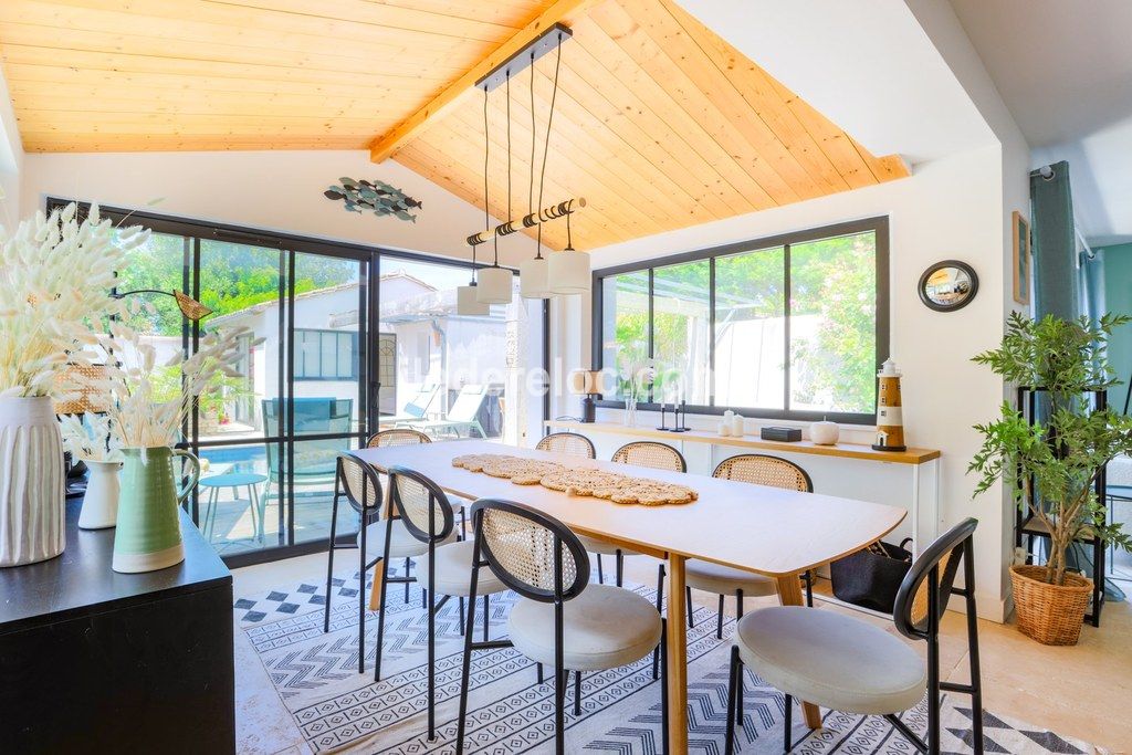 Photo 12: An accomodation located in Loix on ile de R&eacute;.