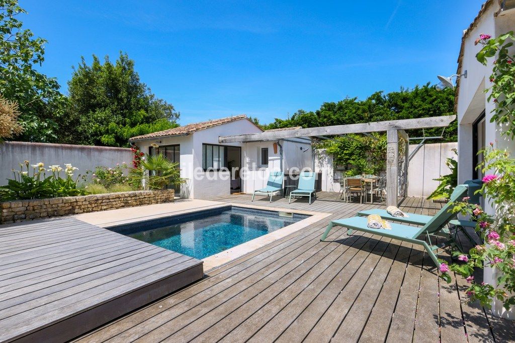 Photo 8: An accomodation located in Loix on ile de R&eacute;.