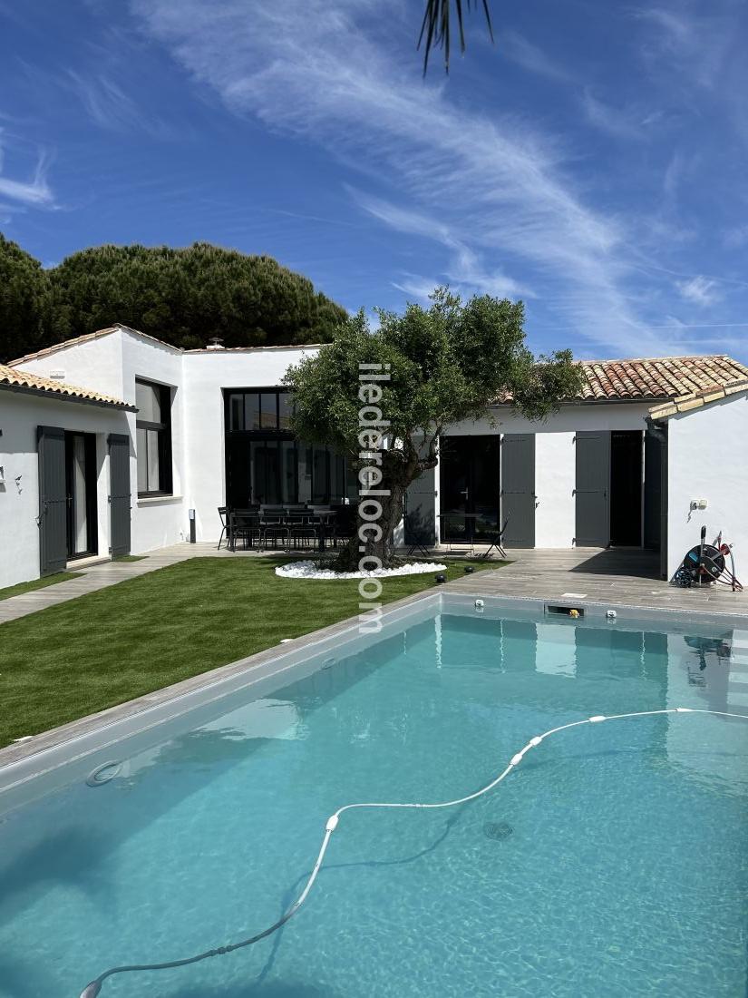 Photo 13: An accomodation located in Le Bois-Plage-en-R&eacute; on ile de R&eacute;.