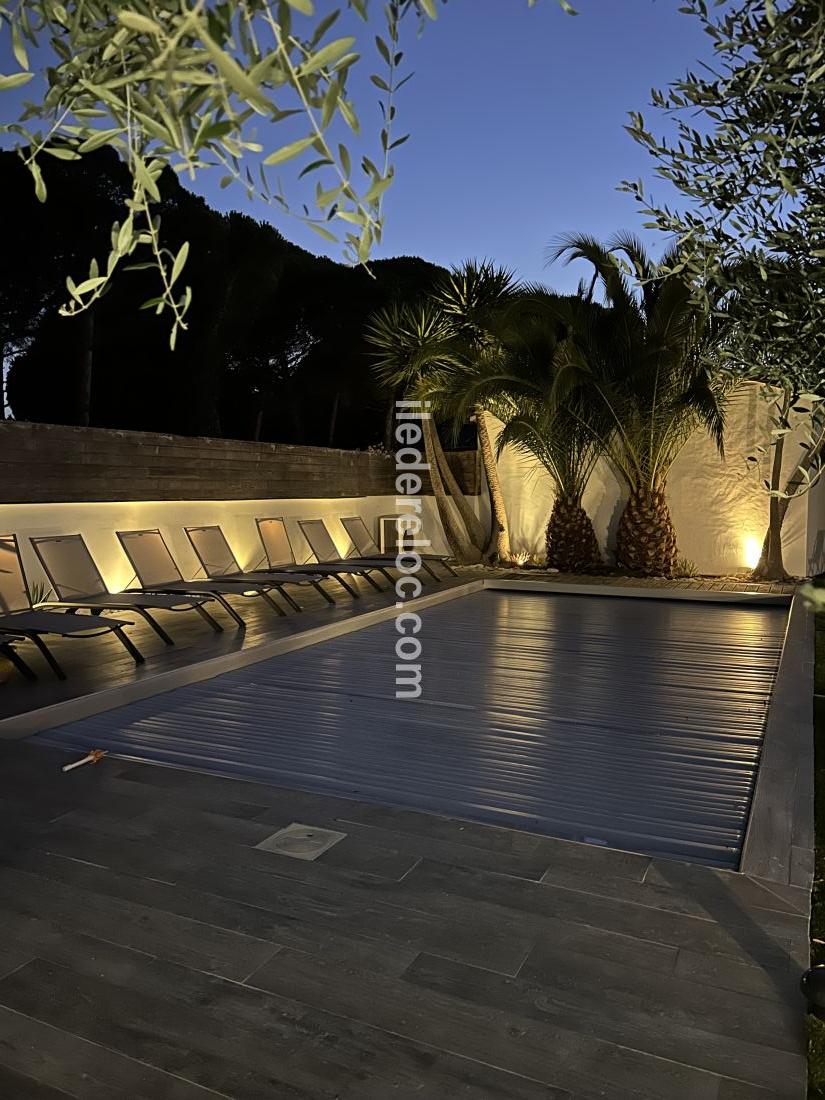 Photo 6: An accomodation located in Le Bois-Plage-en-R&eacute; on ile de R&eacute;.