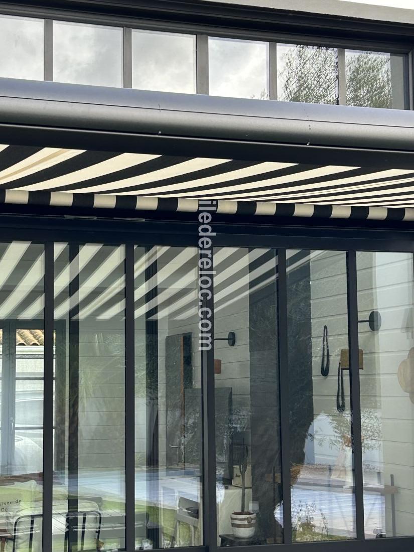 Photo 5: An accomodation located in Le Bois-Plage-en-R&eacute; on ile de R&eacute;.