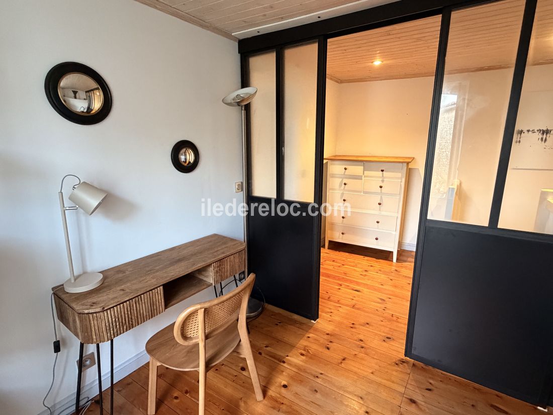 Photo 5: An accomodation located in La Flotte-en-R&eacute; on ile de R&eacute;.