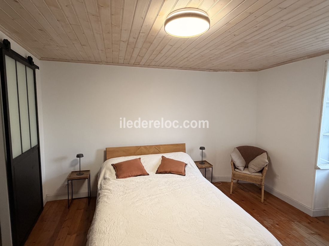 Photo 6: An accomodation located in La Flotte-en-R&eacute; on ile de R&eacute;.