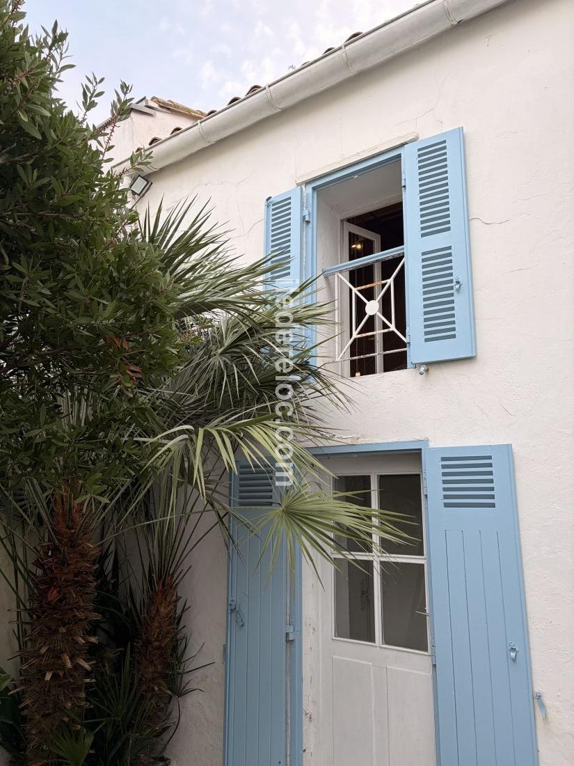 Photo 12: An accomodation located in La Flotte-en-R&eacute; on ile de R&eacute;.