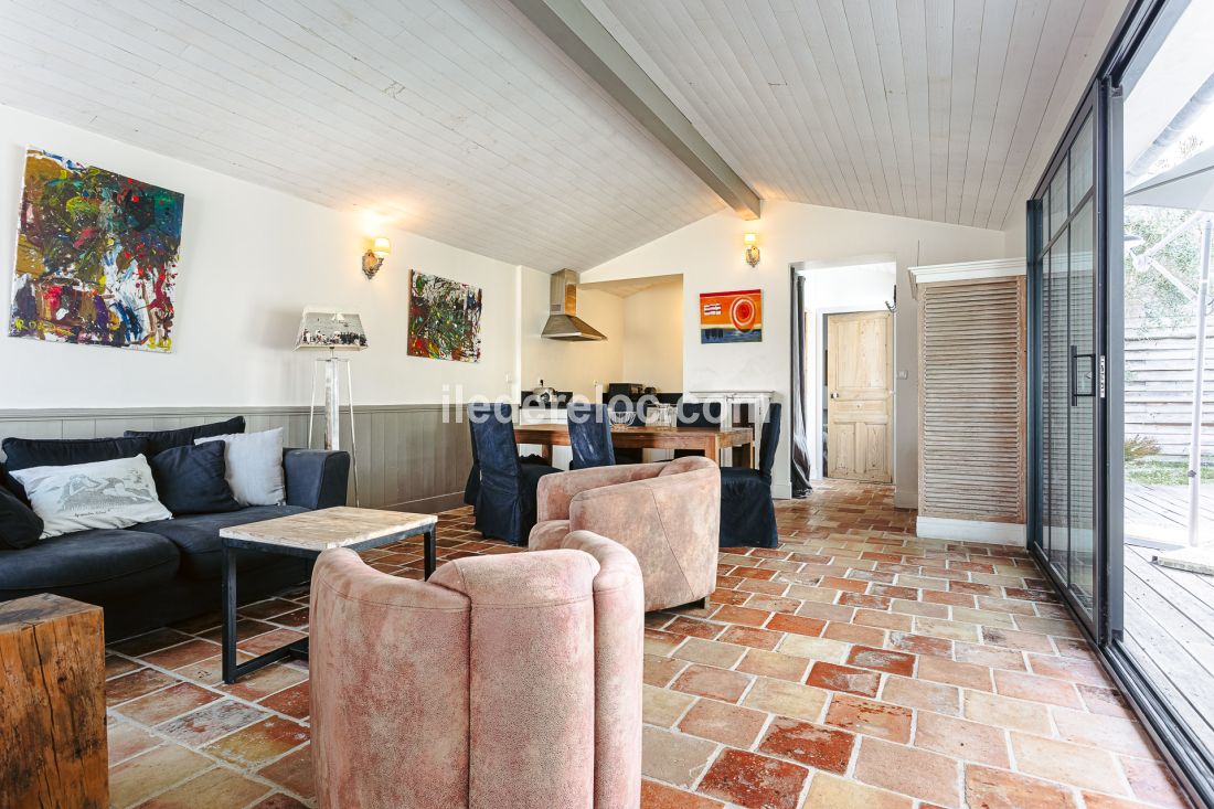 Photo 5: An accomodation located in Sainte-Marie-de-R&eacute; on ile de R&eacute;.