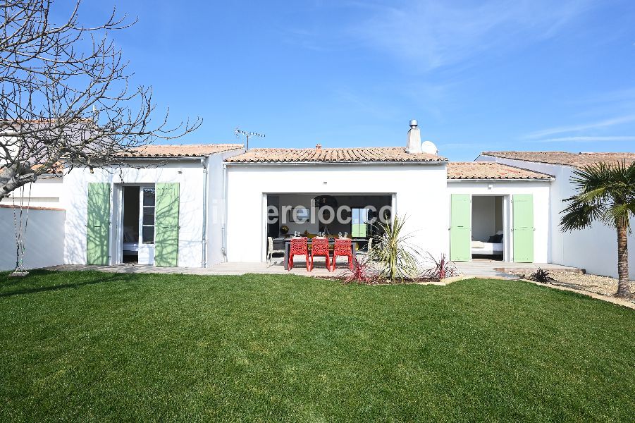 Photo 7: An accomodation located in Ars en R&eacute; on ile de R&eacute;.