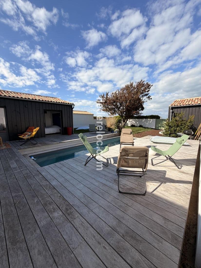 Photo 5: An accomodation located in Ars en R&eacute; on ile de R&eacute;.