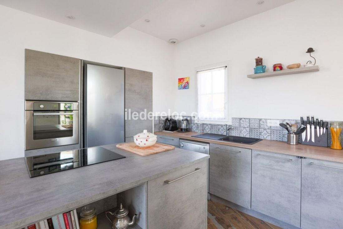 Photo 20: An accomodation located in La Flotte-en-R&eacute; on ile de R&eacute;.