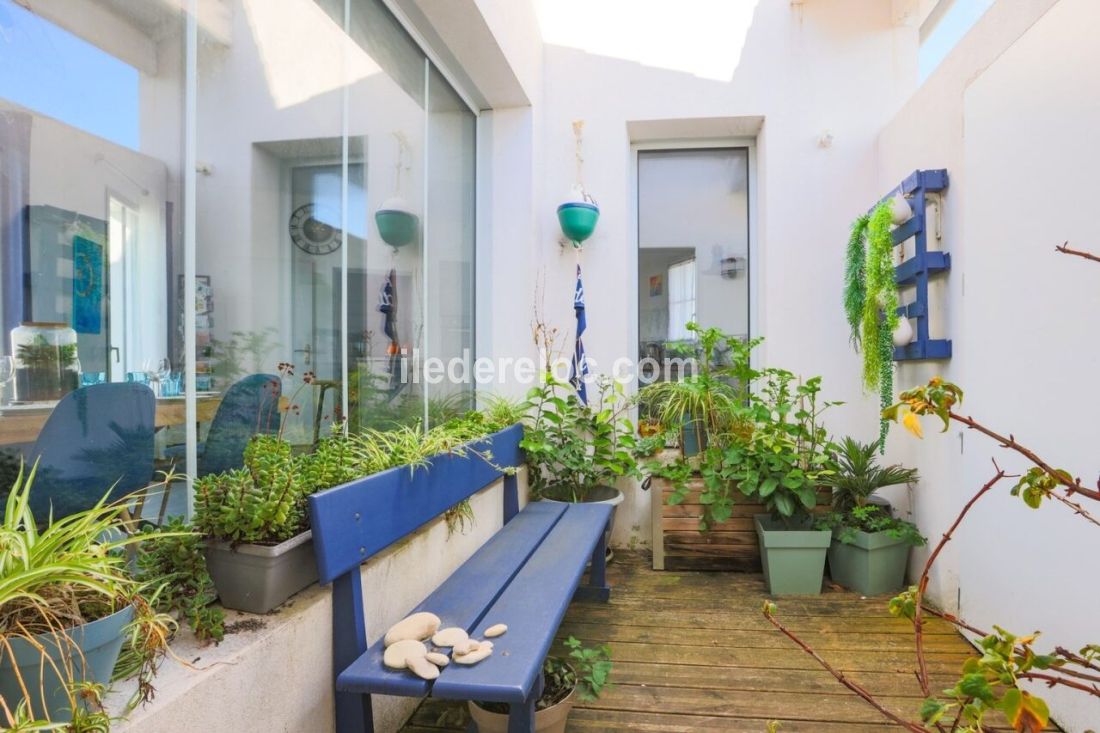 Photo 24: An accomodation located in La Flotte-en-R&eacute; on ile de R&eacute;.