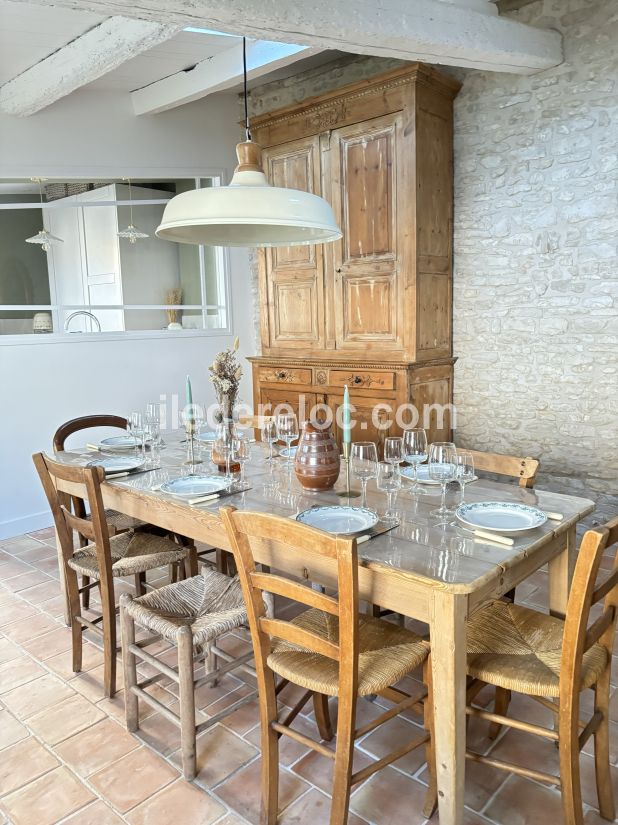 Photo 8: An accomodation located in La Couarde-sur-mer on ile de R&eacute;.