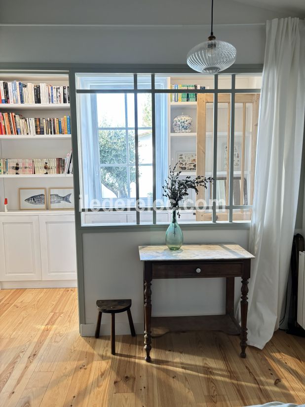 Photo 12: An accomodation located in La Couarde-sur-mer on ile de R&eacute;.