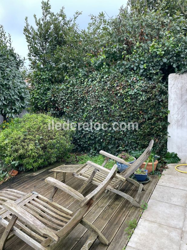 Photo 5: An accomodation located in Les Portes-en-R&eacute; on ile de R&eacute;.