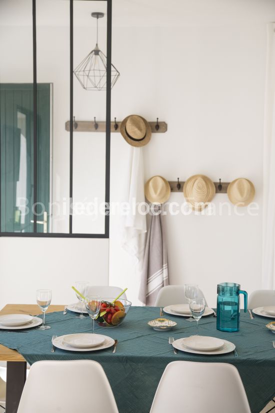 Photo 22: An accomodation located in La Couarde-sur-mer on ile de R&eacute;.