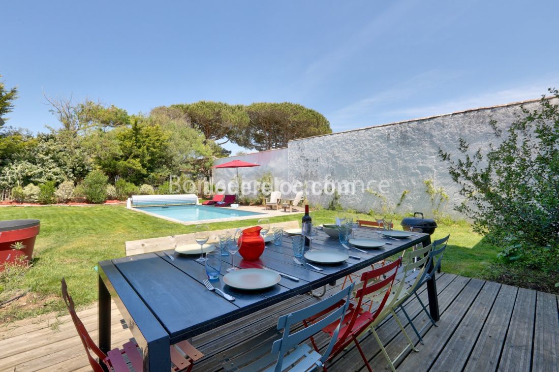 Photo 6: An accomodation located in Sainte-Marie-de-R&eacute; on ile de R&eacute;.