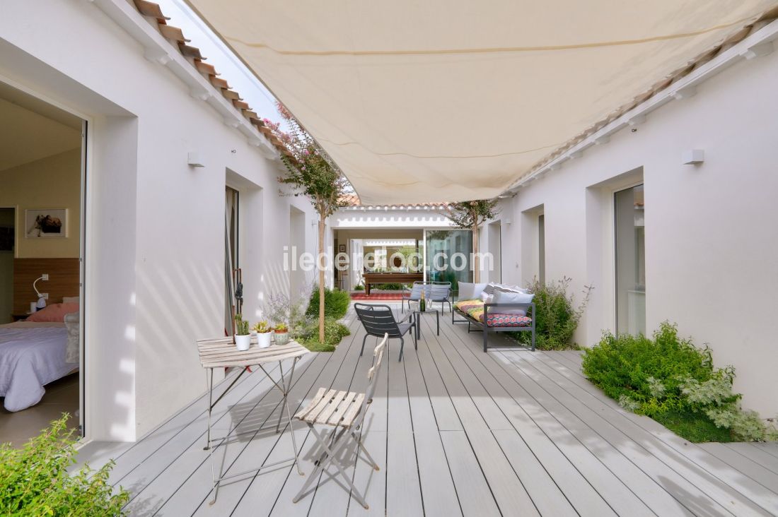 Photo 11: An accomodation located in Sainte-Marie-de-R&eacute; on ile de R&eacute;.