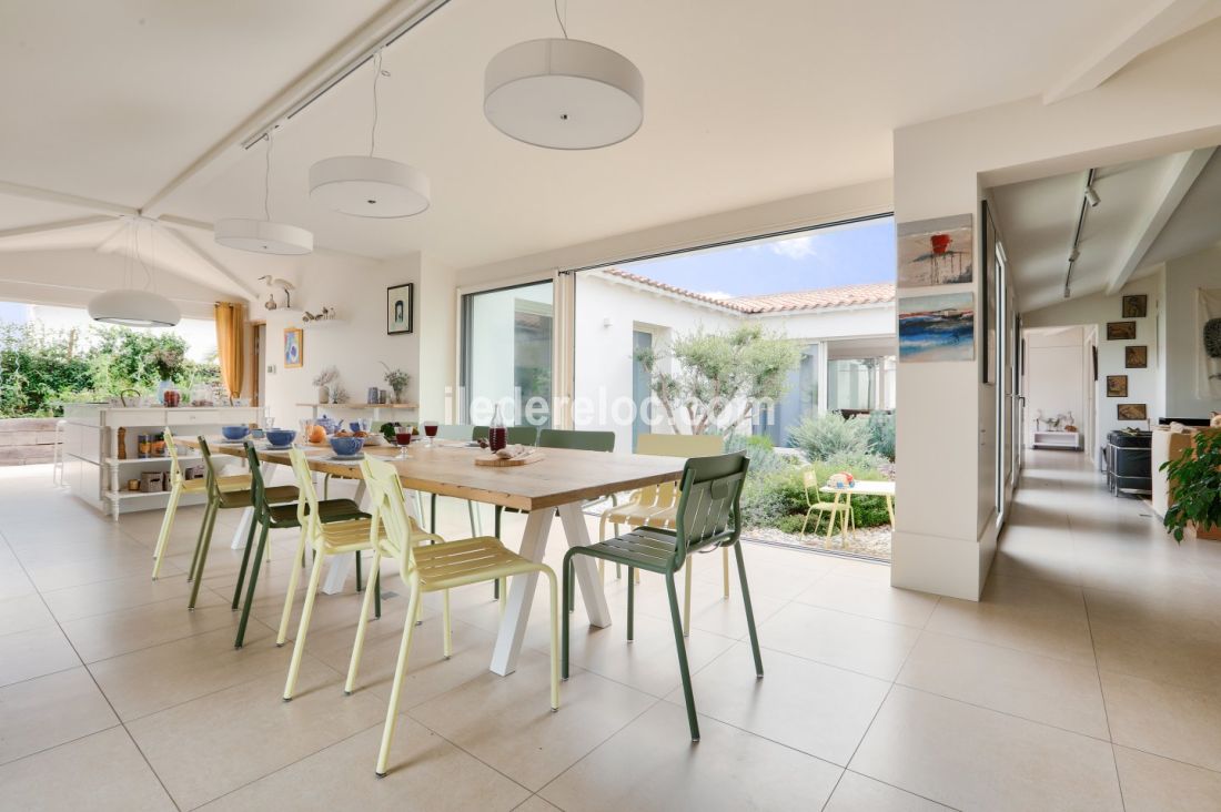 Photo 15: An accomodation located in Sainte-Marie-de-R&eacute; on ile de R&eacute;.