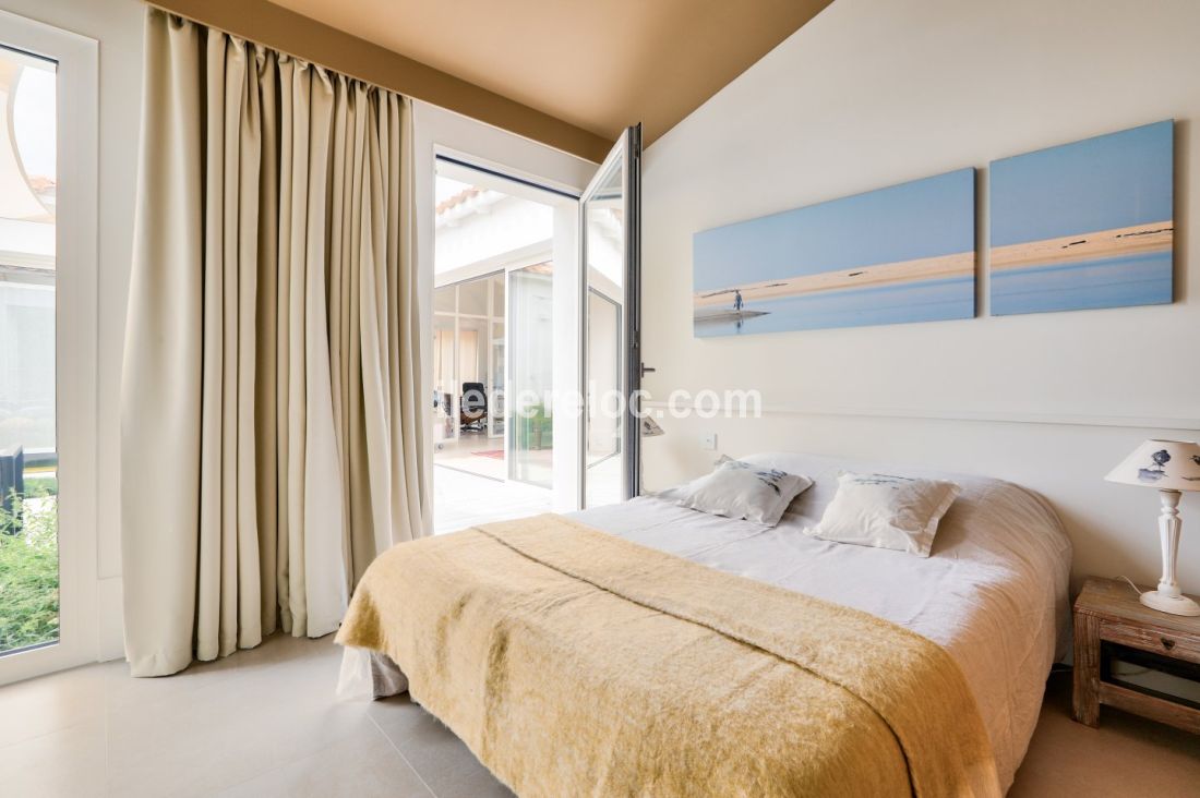 Photo 24: An accomodation located in Sainte-Marie-de-R&eacute; on ile de R&eacute;.