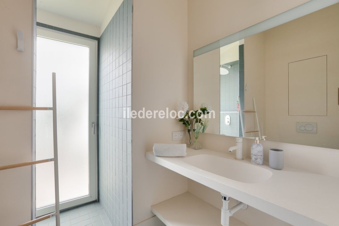 Photo 25: An accomodation located in Sainte-Marie-de-R&eacute; on ile de R&eacute;.