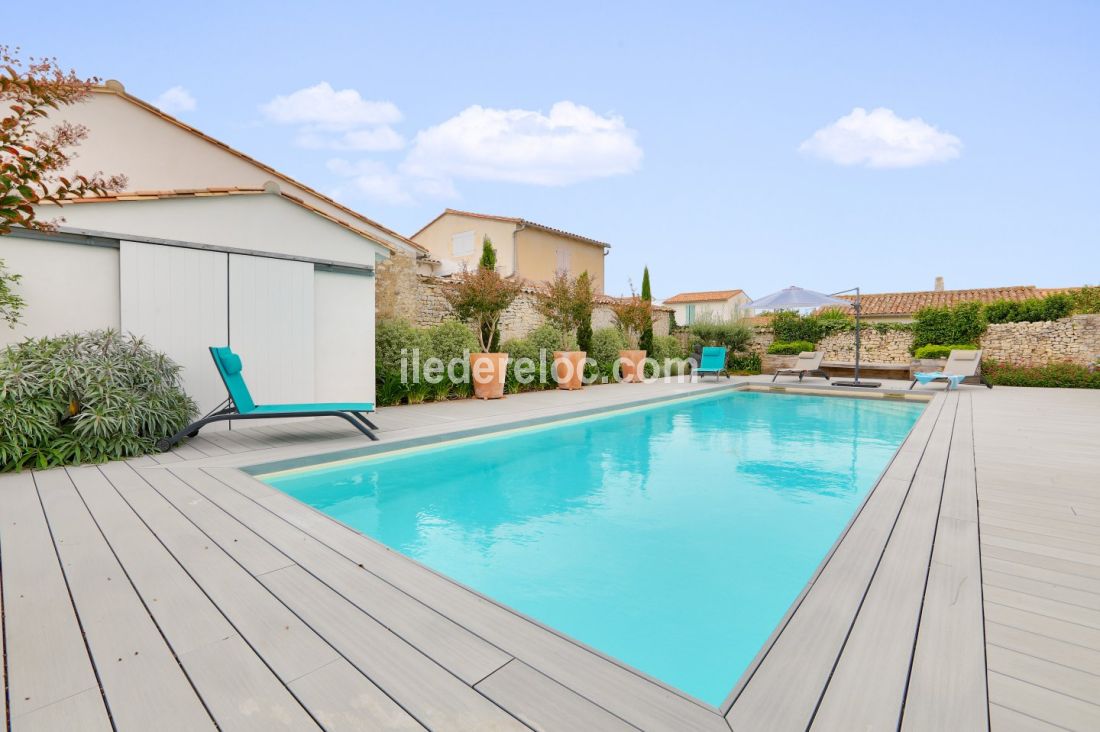 Photo 7: An accomodation located in Sainte-Marie-de-R&eacute; on ile de R&eacute;.