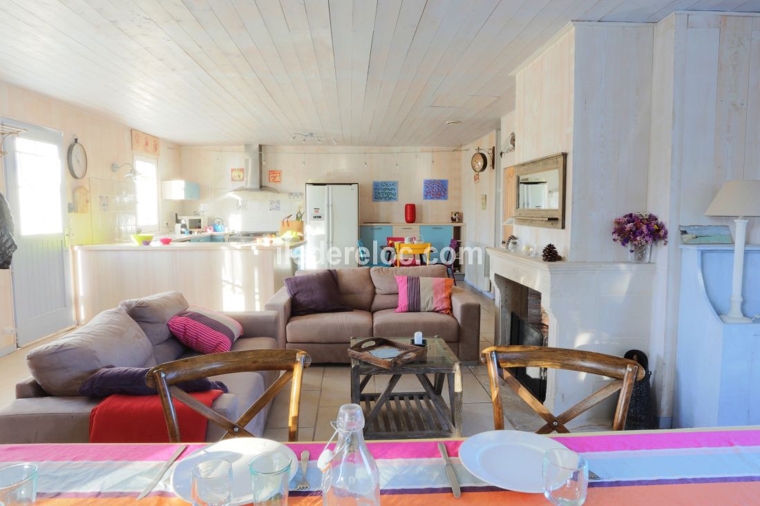 Photo 5: An accomodation located in Sainte-Marie-de-R&eacute; on ile de R&eacute;.