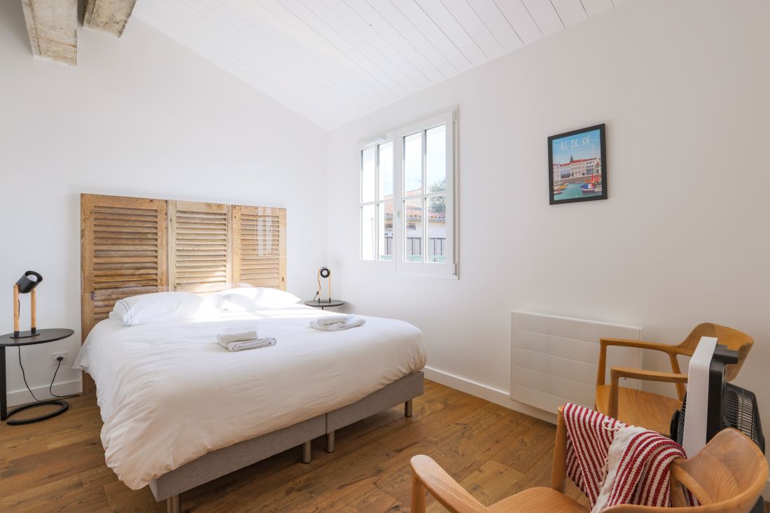 Photo 11: An accomodation located in La Flotte-en-R&eacute; on ile de R&eacute;.