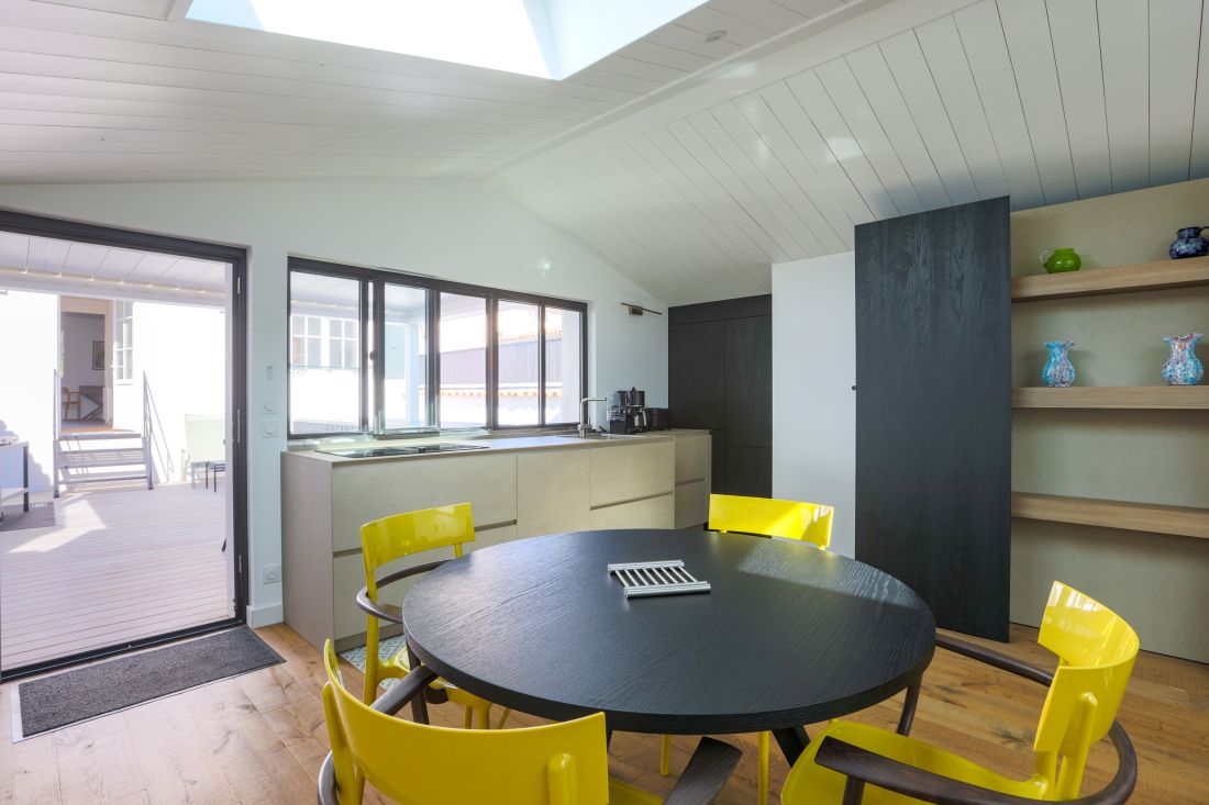 Photo 8: An accomodation located in La Flotte-en-R&eacute; on ile de R&eacute;.