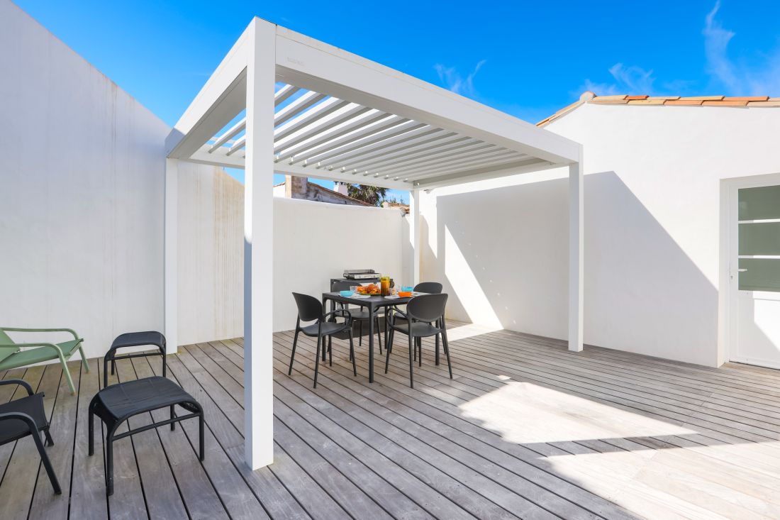 Photo 8: An accomodation located in La Flotte-en-R&eacute; on ile de R&eacute;.