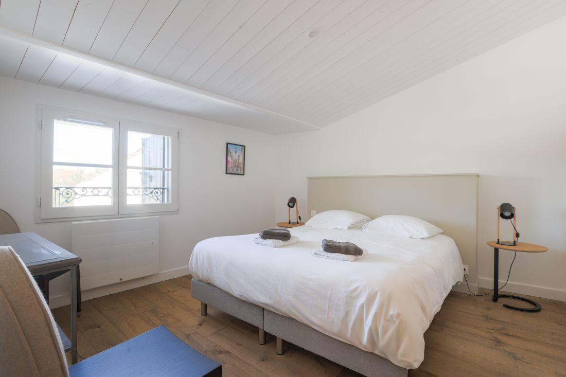 Photo 11: An accomodation located in La Flotte-en-R&eacute; on ile de R&eacute;.