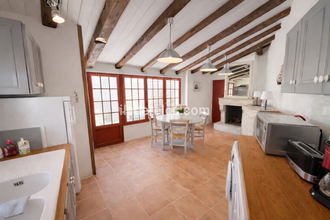 Photo 13: An accomodation located in La Flotte-en-R&eacute; on ile de R&eacute;.