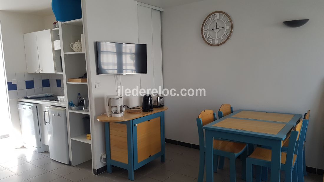 Photo 9: An accomodation located in La Flotte-en-R&eacute; on ile de R&eacute;.