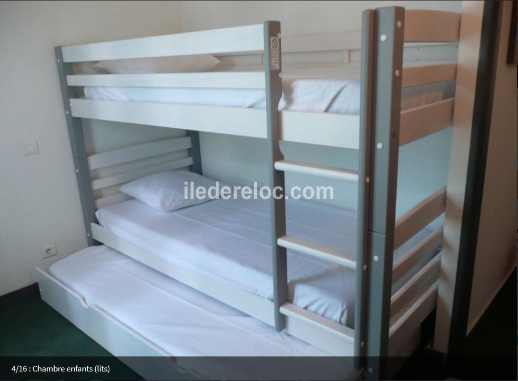 Photo 10: An accomodation located in La Flotte-en-R&eacute; on ile de R&eacute;.