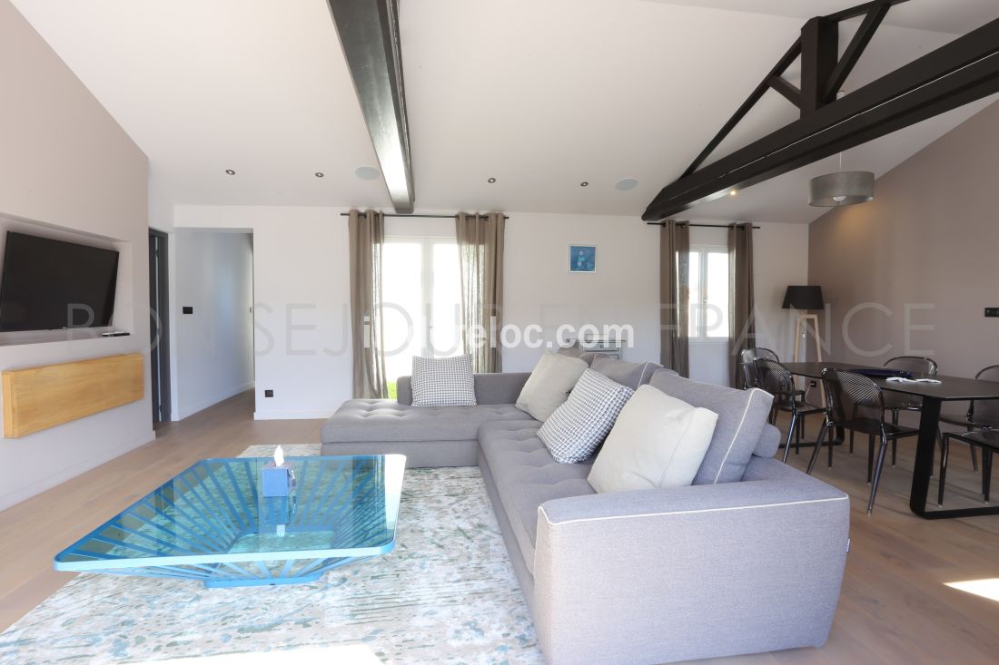 Photo 12: An accomodation located in La Flotte-en-R&eacute; on ile de R&eacute;.