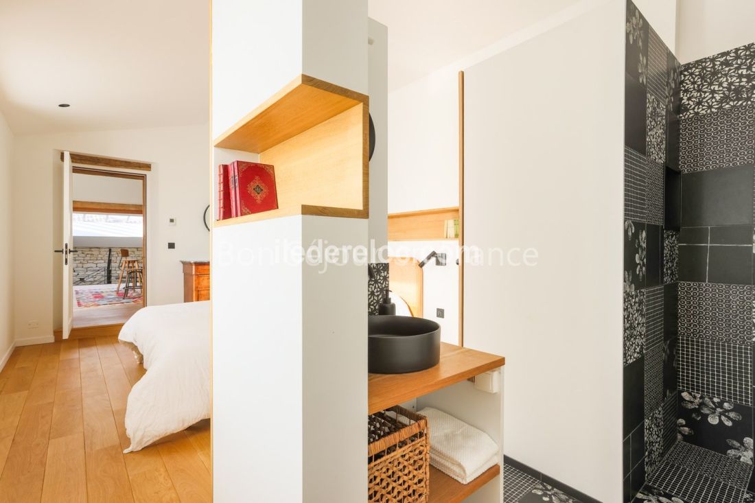 Photo 9: An accomodation located in Saint-Cl&eacute;ment-des-Baleines on ile de R&eacute;.