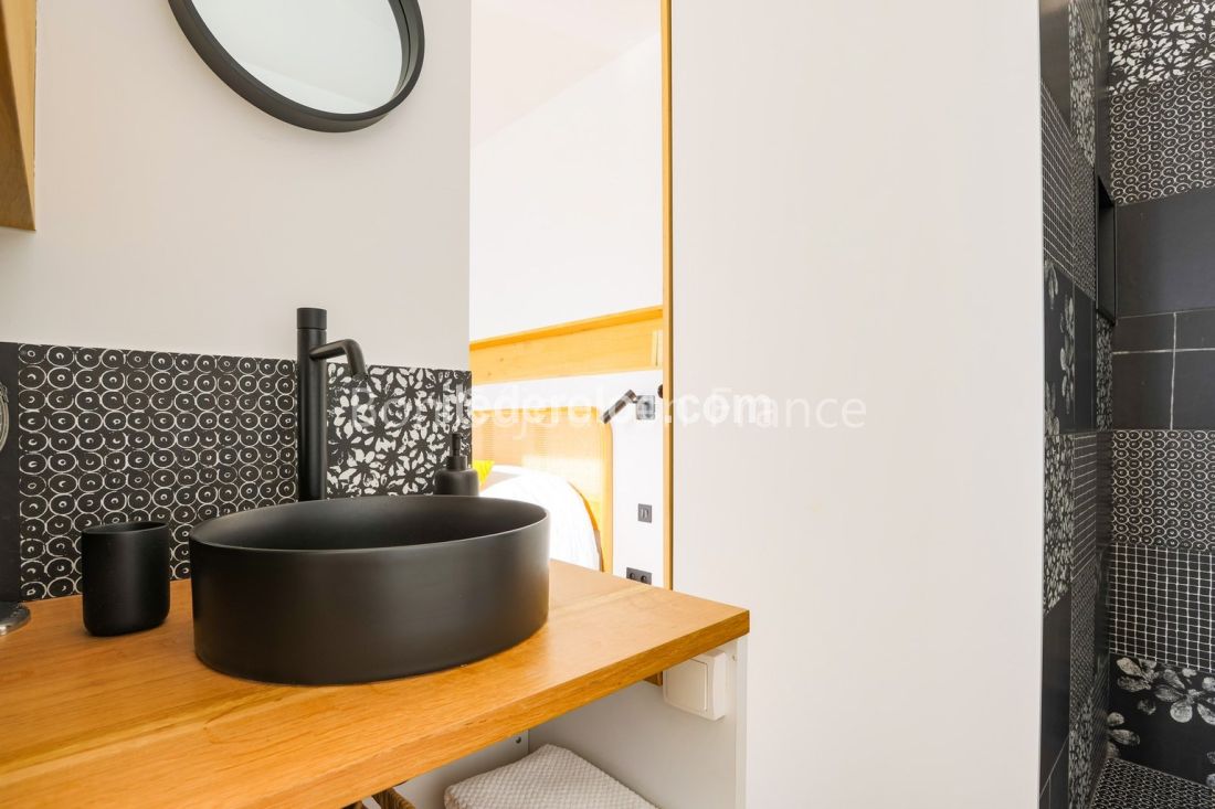 Photo 8: An accomodation located in Saint-Cl&eacute;ment-des-Baleines on ile de R&eacute;.