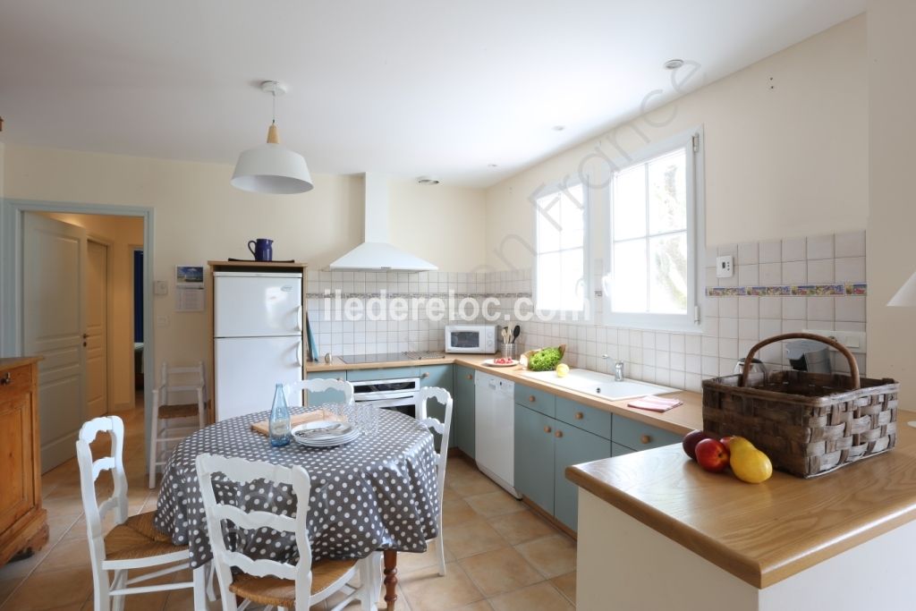 Photo 7: An accomodation located in La Flotte-en-R&eacute; on ile de R&eacute;.