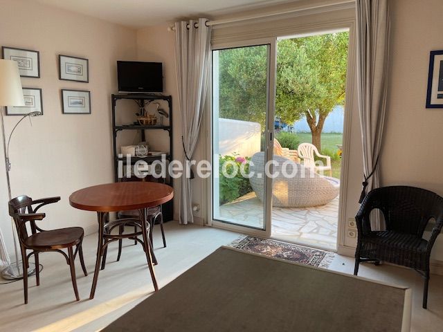 Photo 11: An accomodation located in Les Portes-en-R&eacute; on ile de R&eacute;.