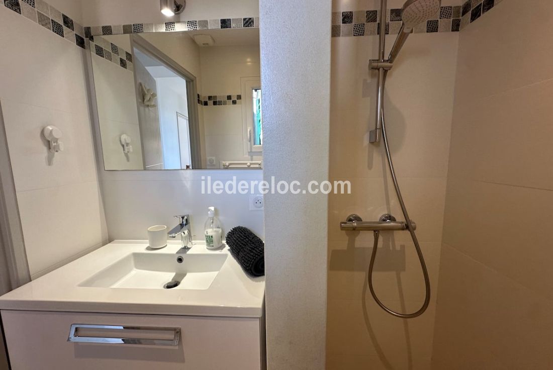 Photo 19: An accomodation located in Rivedoux-Plage on ile de R&eacute;.