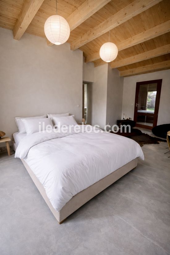 Photo 5: An accomodation located in Saint-Cl&eacute;ment-des-Baleines on ile de R&eacute;.