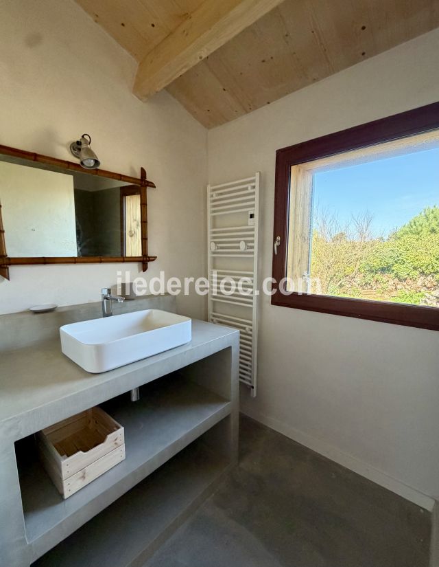 Photo 15: An accomodation located in Saint-Cl&eacute;ment-des-Baleines on ile de R&eacute;.