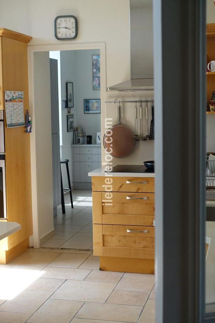 Photo 16: An accomodation located in Saint-Martin-de-R&eacute; on ile de R&eacute;.