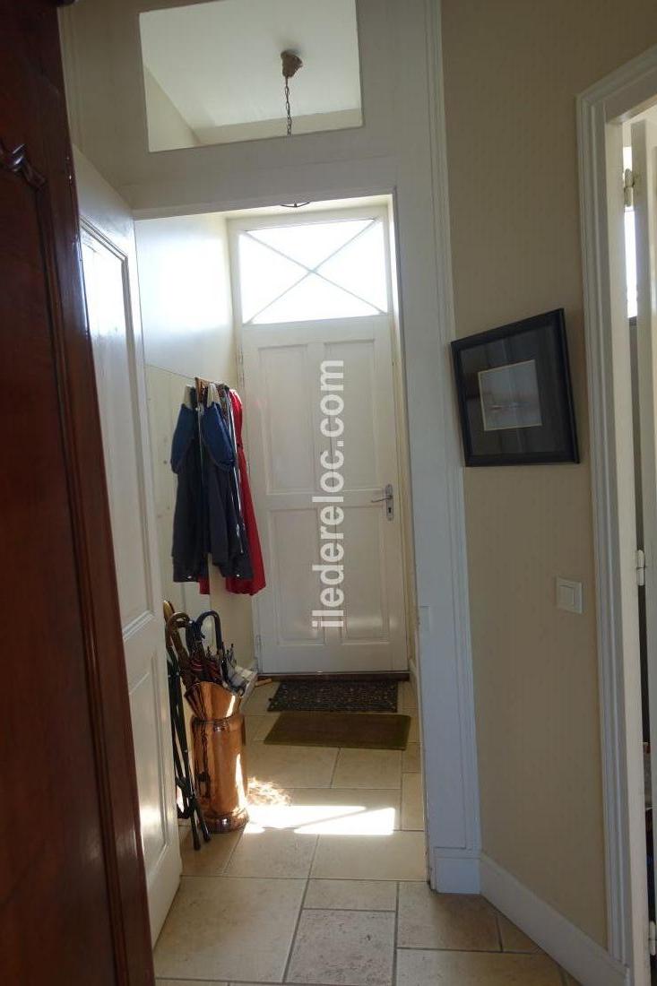 Photo 33: An accomodation located in Saint-Martin-de-R&eacute; on ile de R&eacute;.