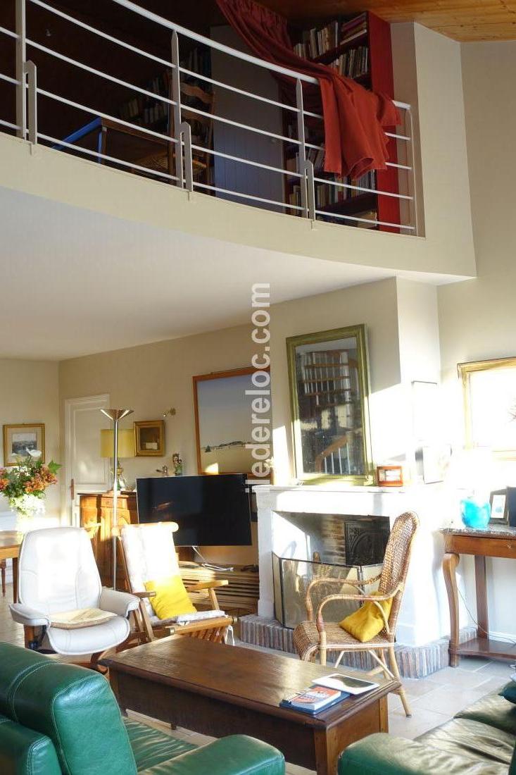 Photo 22: An accomodation located in Saint-Martin-de-R&eacute; on ile de R&eacute;.