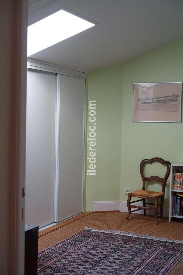 Photo 24: An accomodation located in Saint-Martin-de-R&eacute; on ile de R&eacute;.