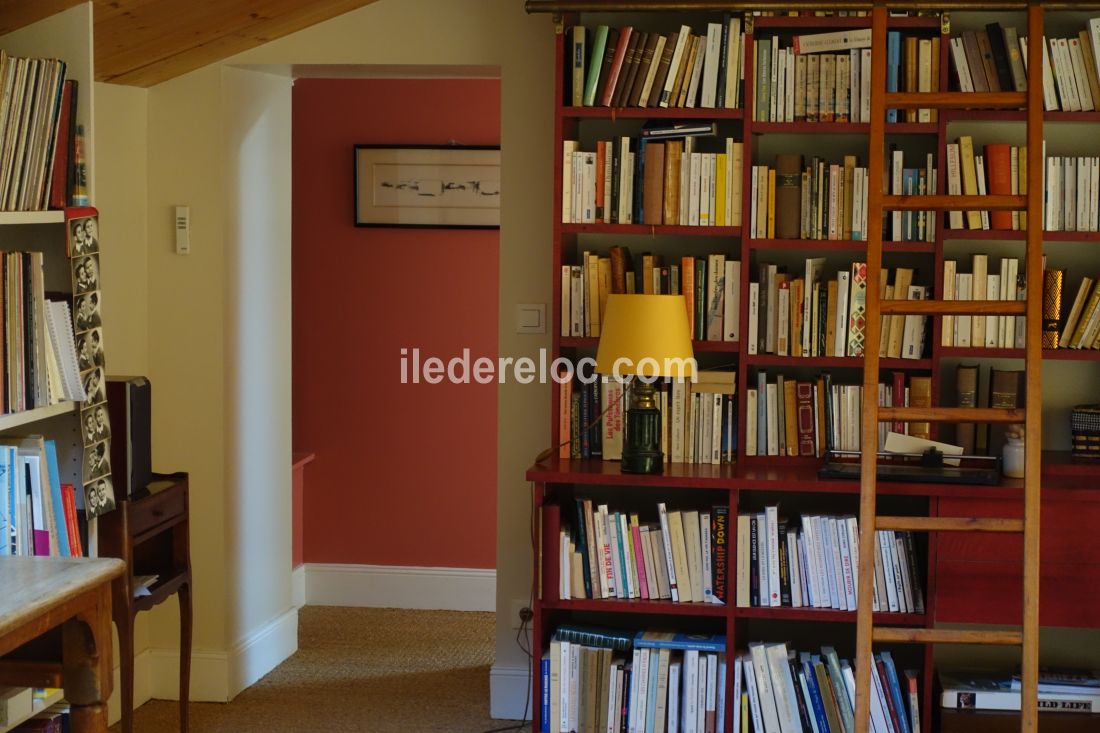 Photo 36: An accomodation located in Saint-Martin-de-R&eacute; on ile de R&eacute;.