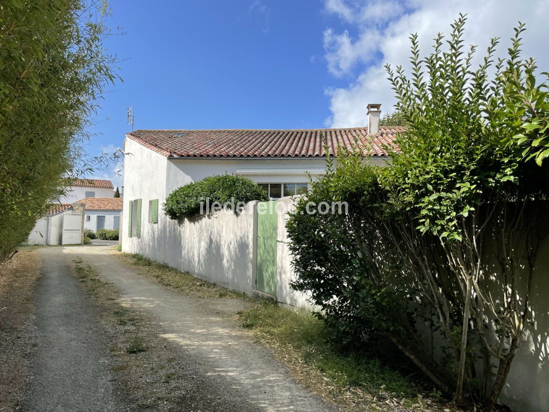 Photo 50: An accomodation located in Saint-Martin-de-R&eacute; on ile de R&eacute;.
