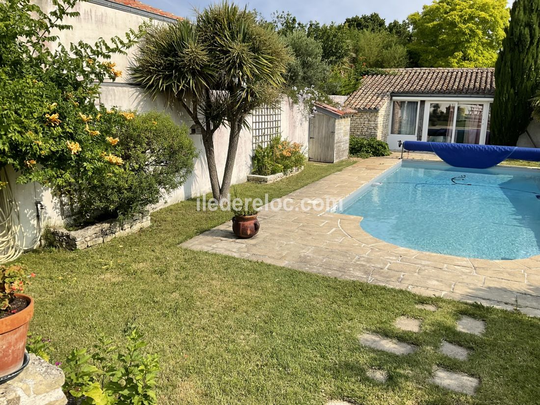 Photo 47: An accomodation located in Saint-Martin-de-R&eacute; on ile de R&eacute;.