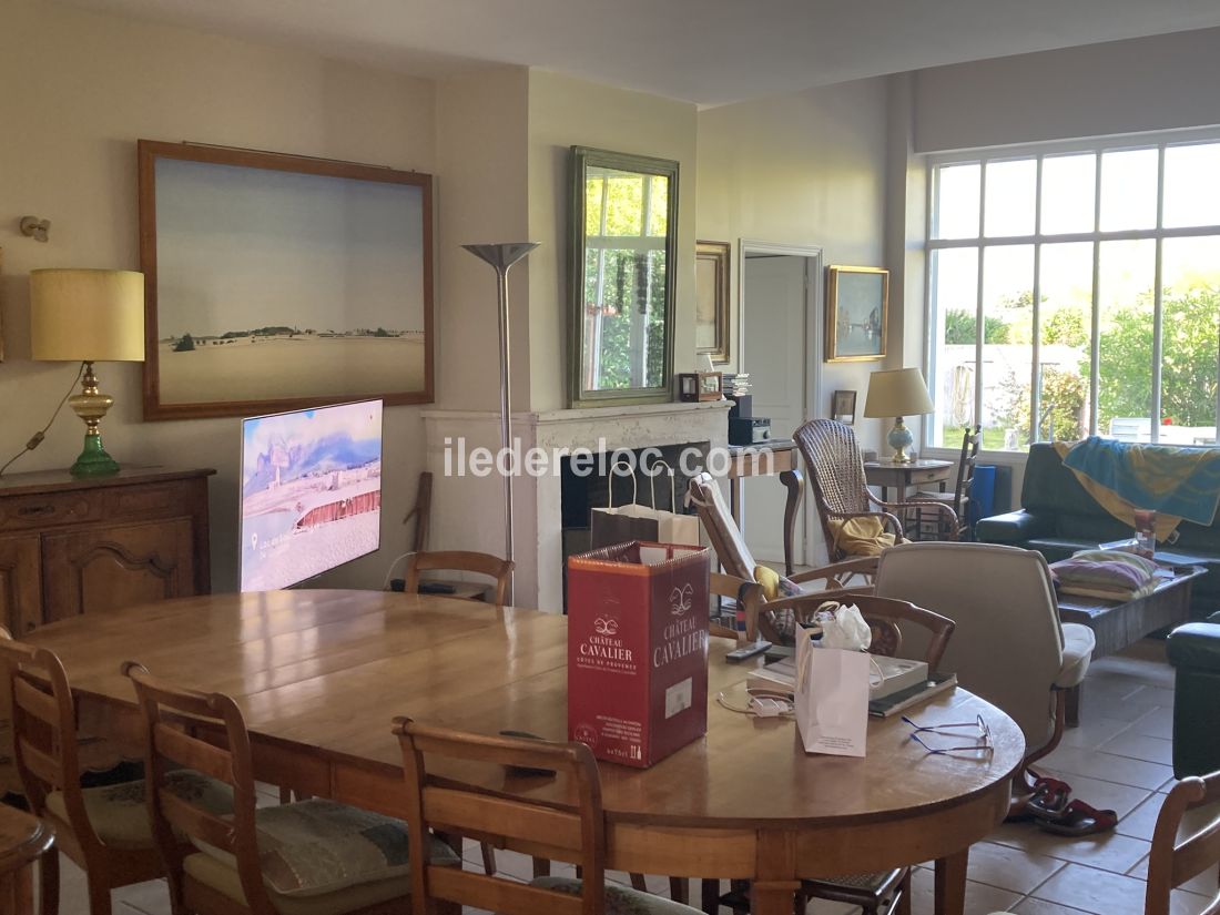 Photo 42: An accomodation located in Saint-Martin-de-R&eacute; on ile de R&eacute;.